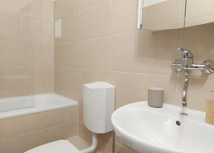 Balcony Apartment, 5 Min Walk To First District *